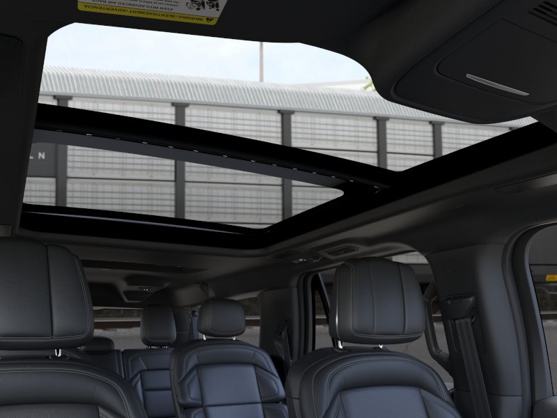 Thumbnail: 2026 Lincoln Navigator L - 22