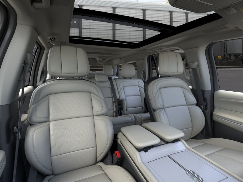 Thumbnail: 2026 Lincoln Navigator L - 8