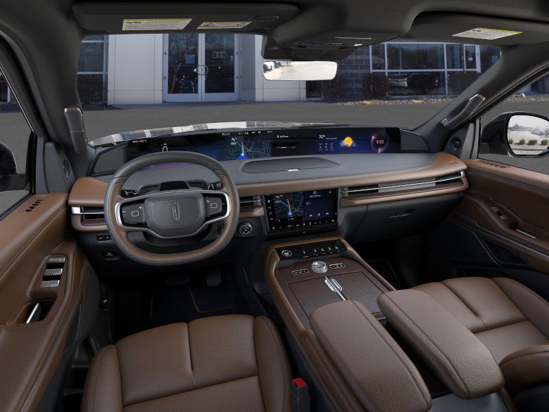 Thumbnail: 2025 Lincoln Navigator L - 2