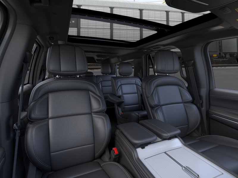 Thumbnail: 2026 Lincoln Navigator L - 7