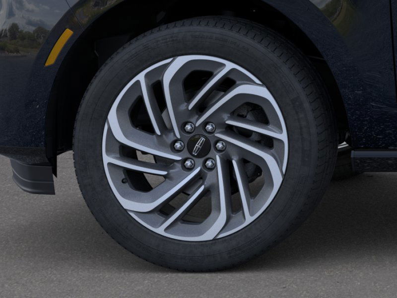 Thumbnail: 2026 Lincoln Navigator L - 7