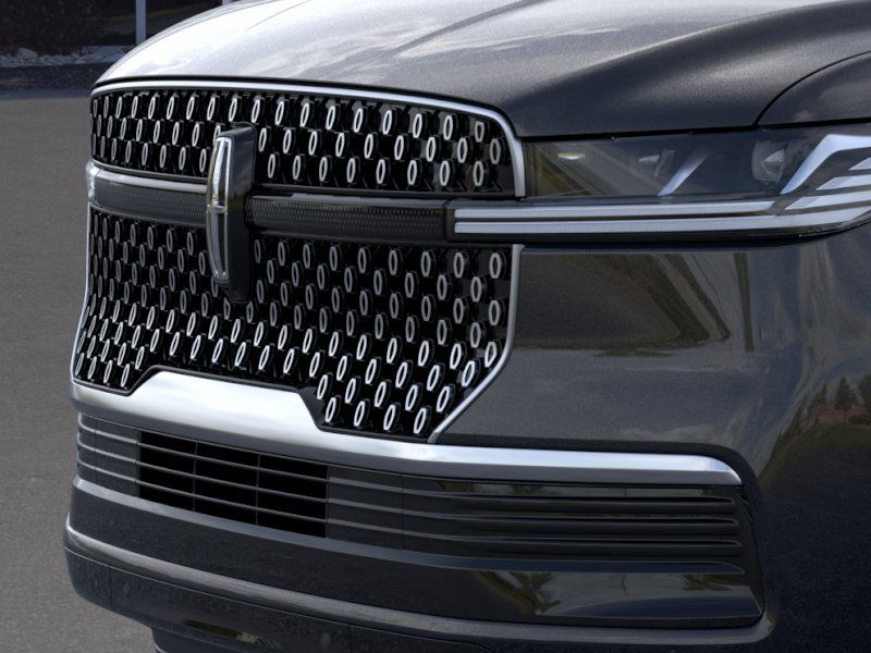 Thumbnail: 2026 Lincoln Navigator L - 18