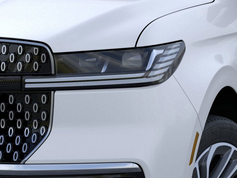 Thumbnail: 2026 Lincoln Navigator L - 19