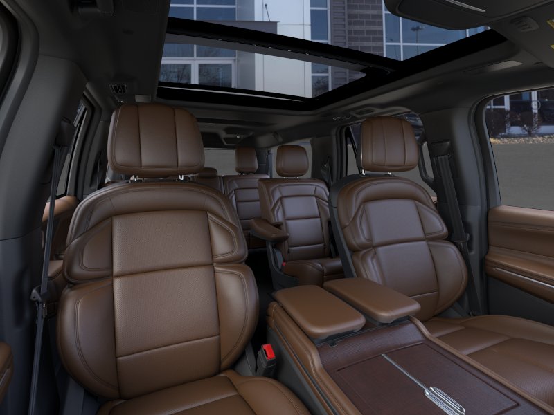 Thumbnail: 2026 Lincoln Navigator L - 8