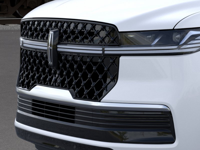 Thumbnail: 2026 Lincoln Navigator L - 18