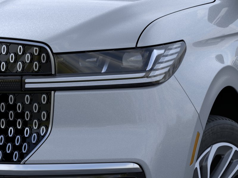 Thumbnail: 2026 Lincoln Navigator L - 19