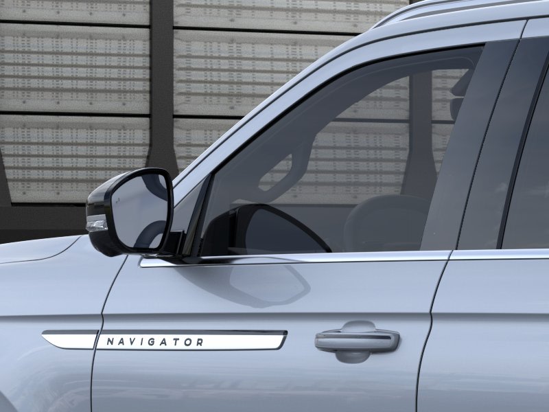Thumbnail: 2026 Lincoln Navigator L - 20