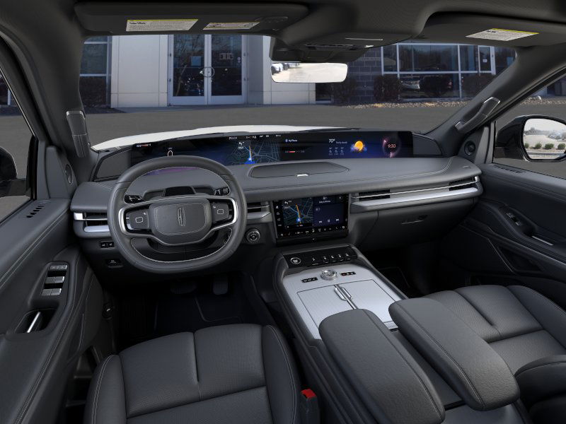 Thumbnail: 2025 Lincoln Navigator L - 2