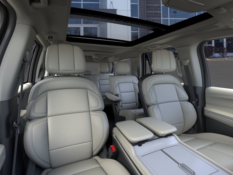 Thumbnail: 2026 Lincoln Navigator L - 8