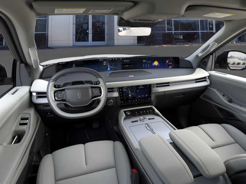 Thumbnail: 2026 Lincoln Navigator L - 2