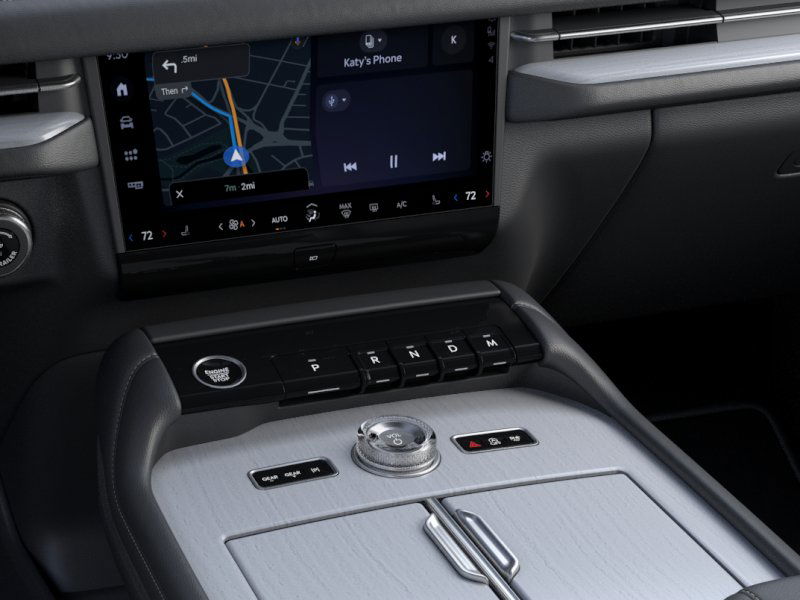 Thumbnail: 2025 Lincoln Navigator L - 17