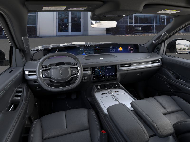 Thumbnail: 2025 Lincoln Navigator L - 2