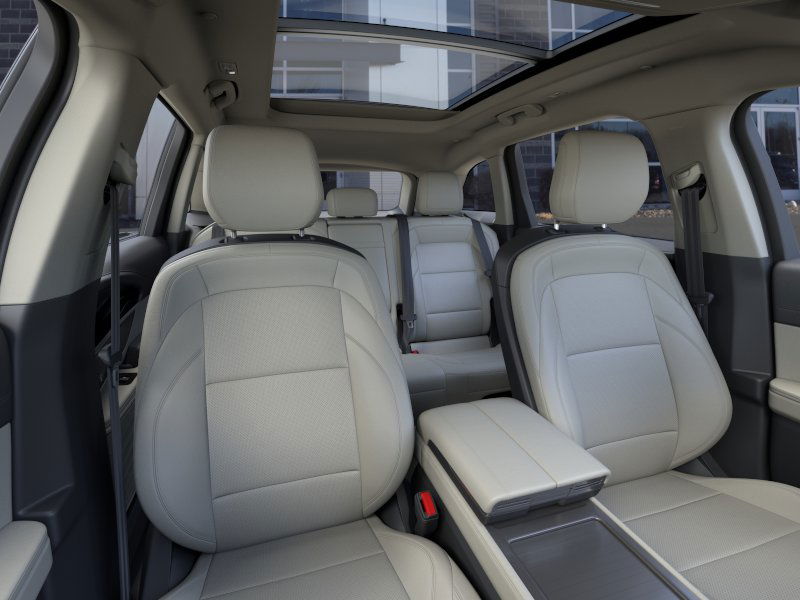 Thumbnail: 2026 Lincoln Nautilus - 8