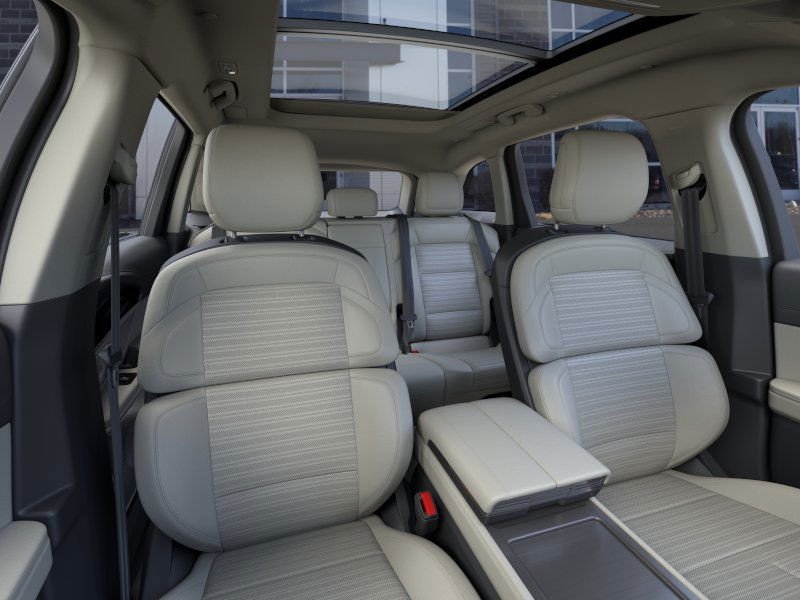 Thumbnail: 2026 Lincoln Nautilus - 9