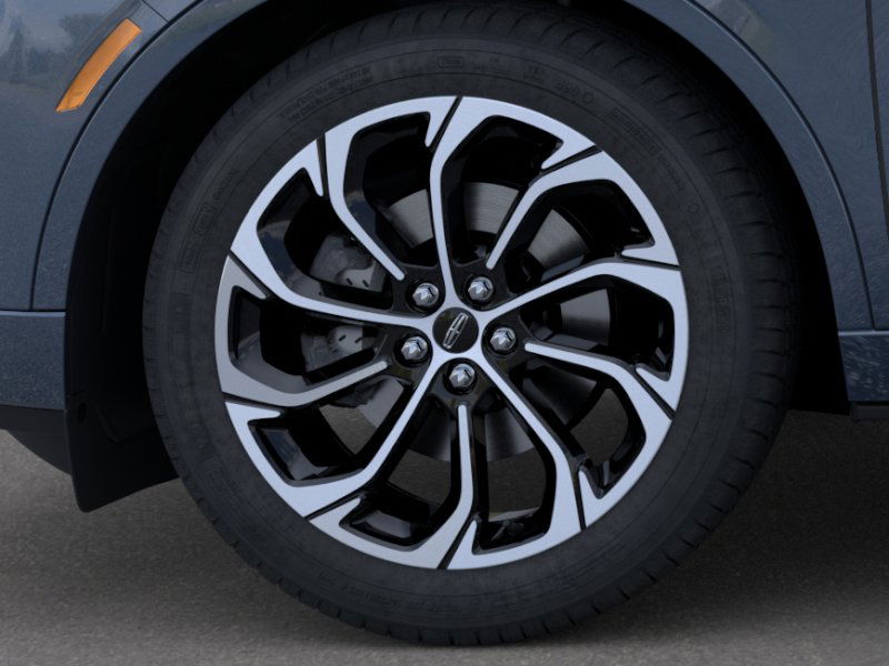 Thumbnail: 2026 Lincoln Nautilus - 7