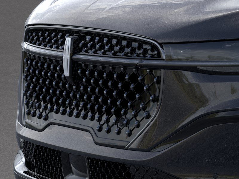 Thumbnail: 2026 Lincoln Nautilus - 7