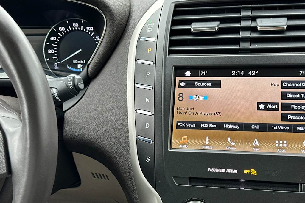 Thumbnail: 2019 Lincoln MKC - 25