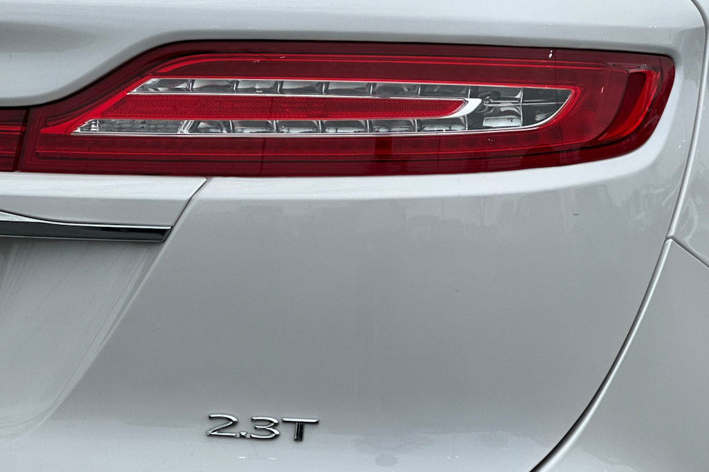 Thumbnail: 2019 Lincoln MKC - 29