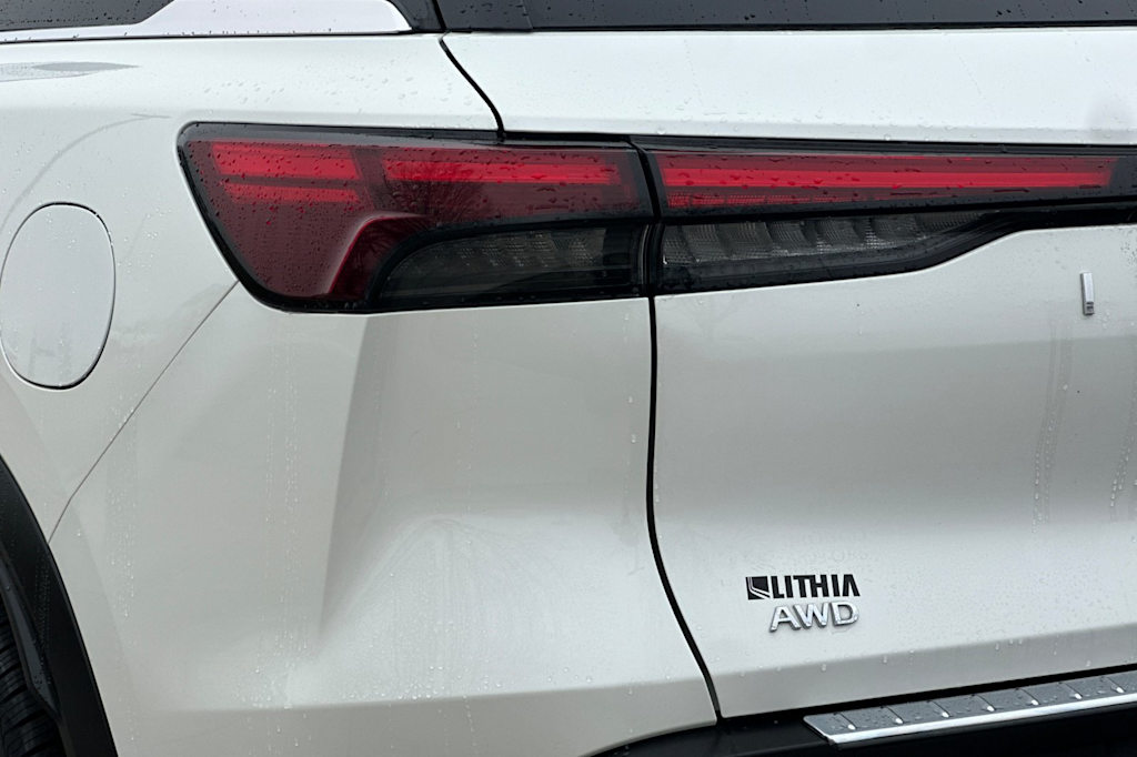 Thumbnail: 2025 INFINITI QX60 - 30