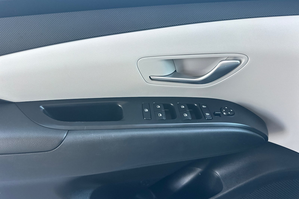Thumbnail: 2023 Hyundai Tucson - 19