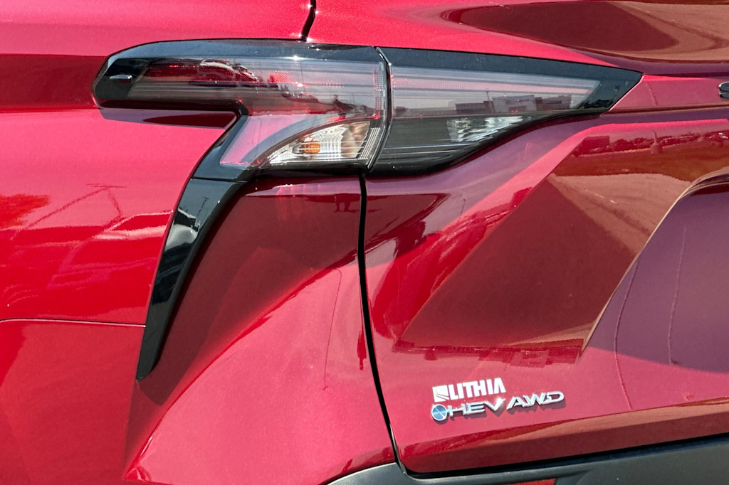 Thumbnail: 2025 Toyota Sienna - 7