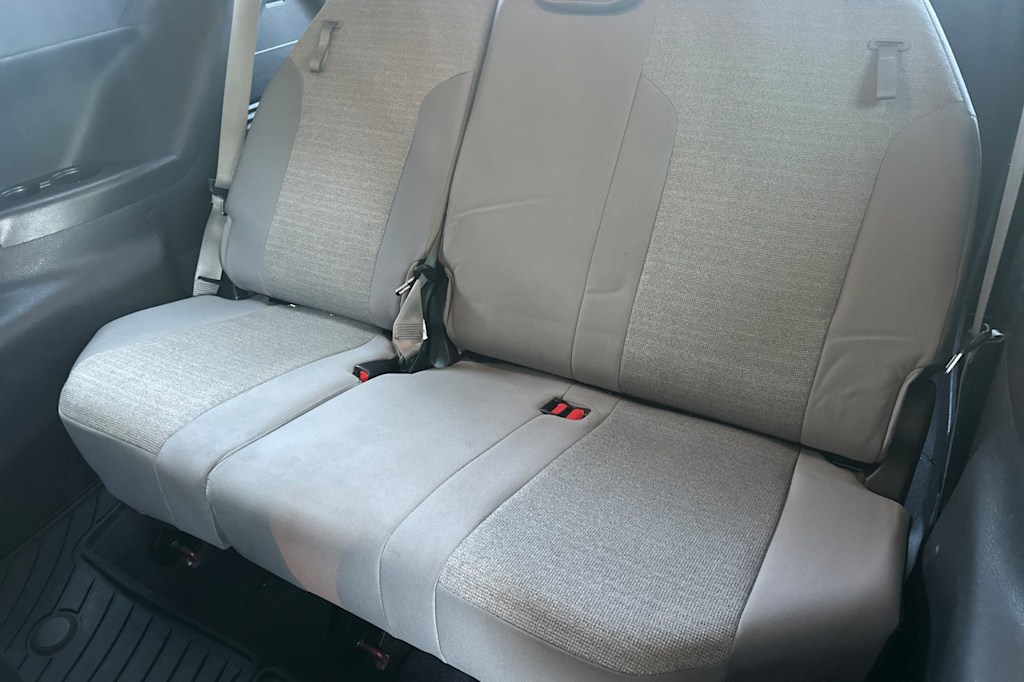 Thumbnail: 2025 Toyota Sienna - 22