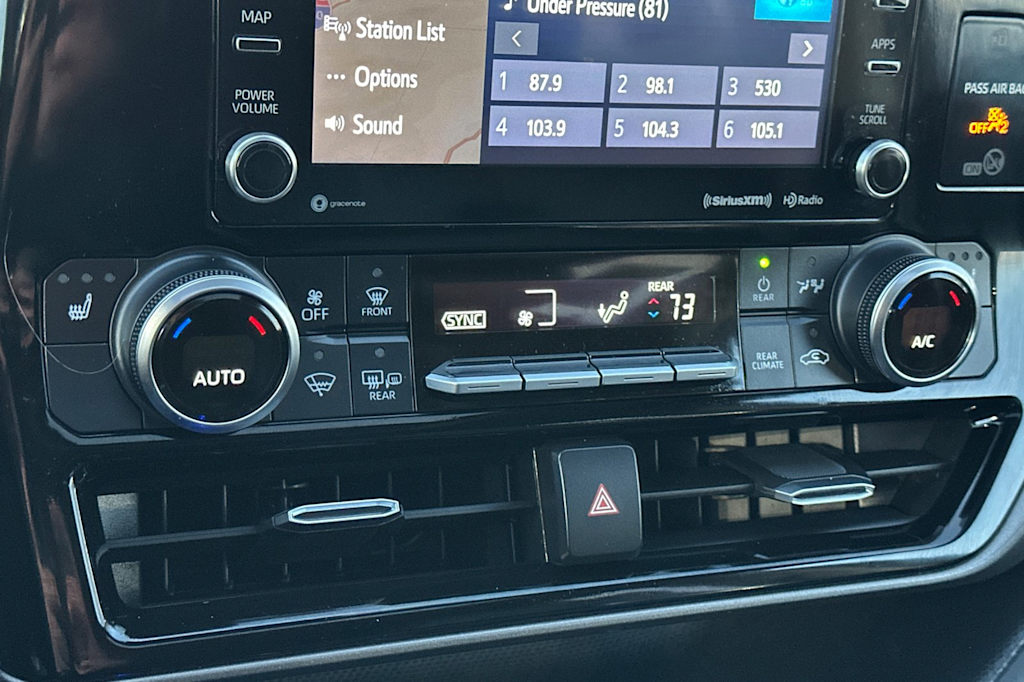 Thumbnail: 2022 Toyota Highlander - 26