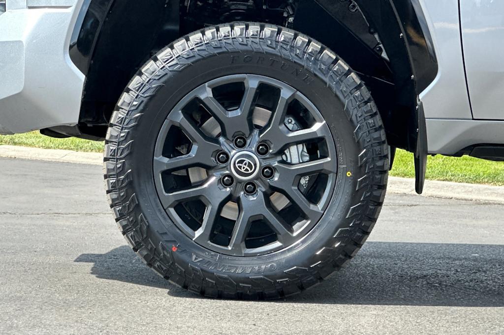 Thumbnail: 2024 Toyota Tundra - 7