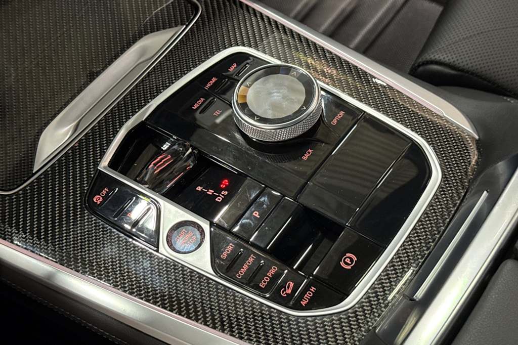 Thumbnail: 2026 BMW X5 - 7