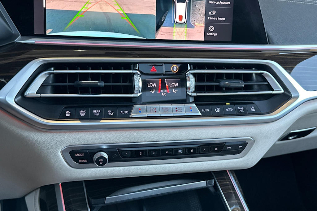 Thumbnail: 2021 BMW X7 - 26