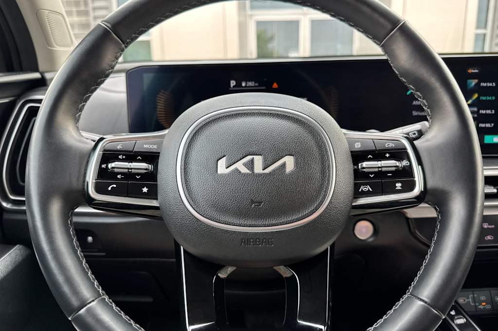 Thumbnail: 2025 Kia Sorento - 13