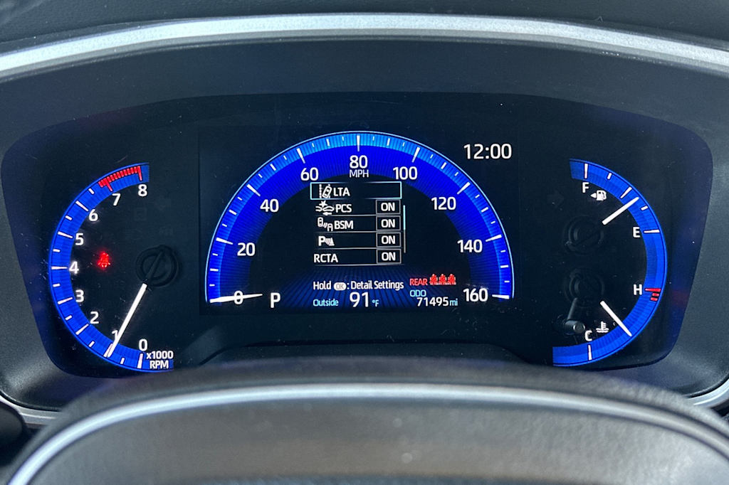 Thumbnail: 2022 Toyota Corolla Cross - 15