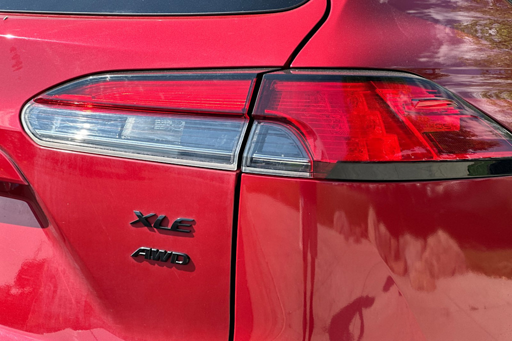 Thumbnail: 2022 Toyota Corolla Cross - 28