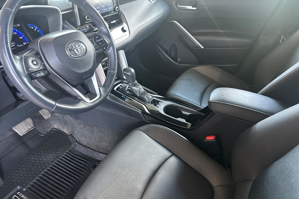 Thumbnail: 2022 Toyota Corolla Cross - 8