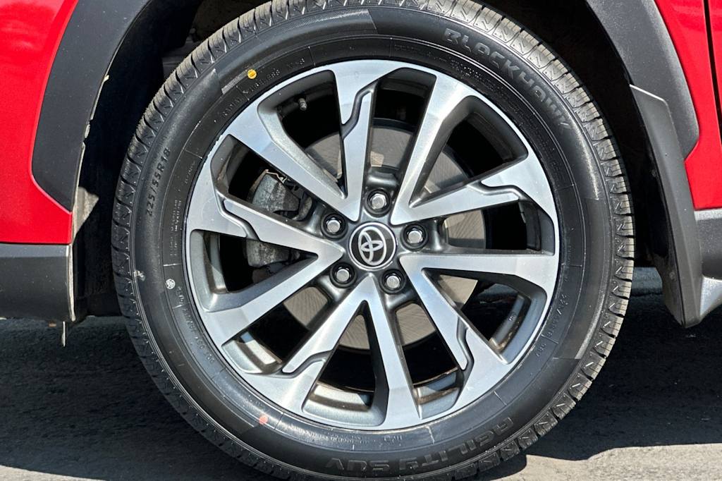 Thumbnail: 2022 Toyota Corolla Cross - 7