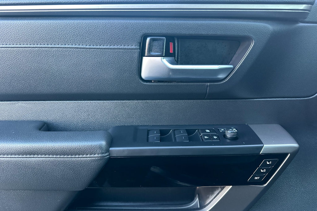 Thumbnail: 2024 Toyota Sequoia - 20