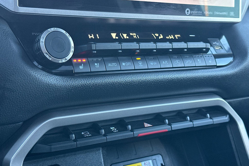 Thumbnail: 2024 Toyota Sequoia - 25