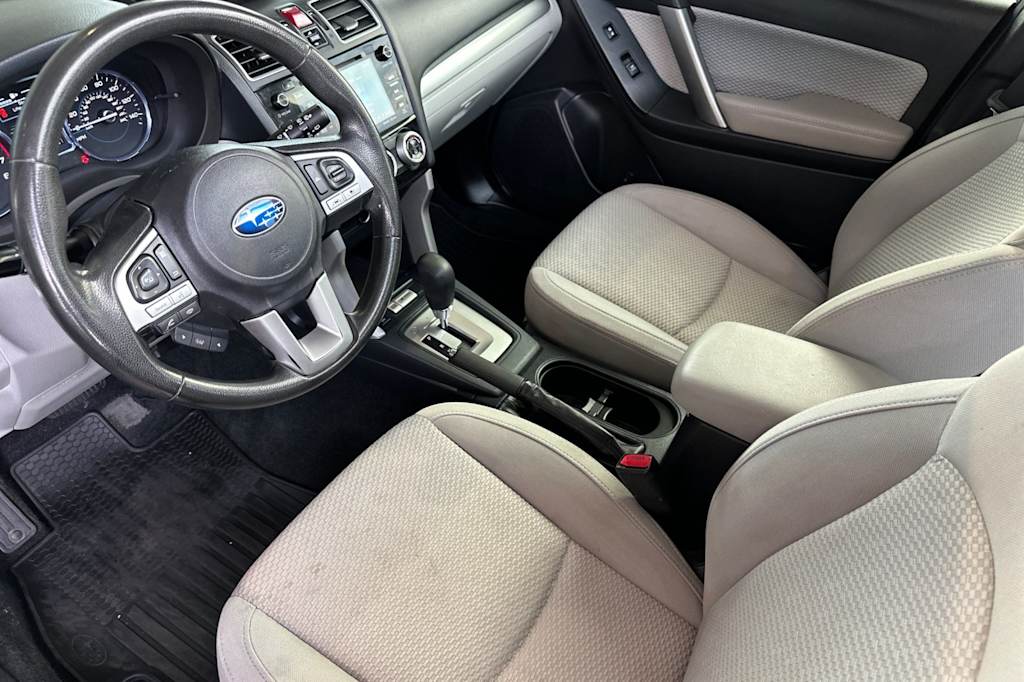 Thumbnail: 2017 Subaru Forester - 9