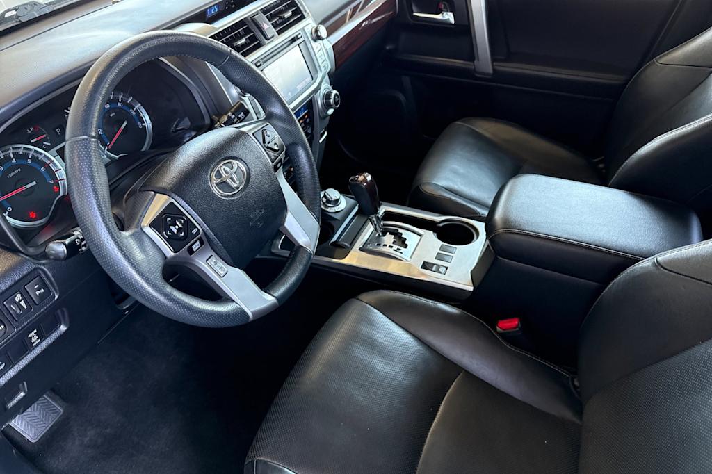Thumbnail: 2019 Toyota 4Runner - 8