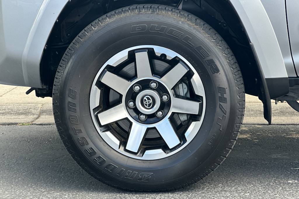 Thumbnail: 2024 Toyota 4Runner - 8
