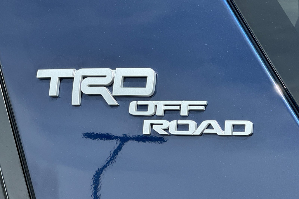 Thumbnail: 2022 Toyota 4Runner - 7