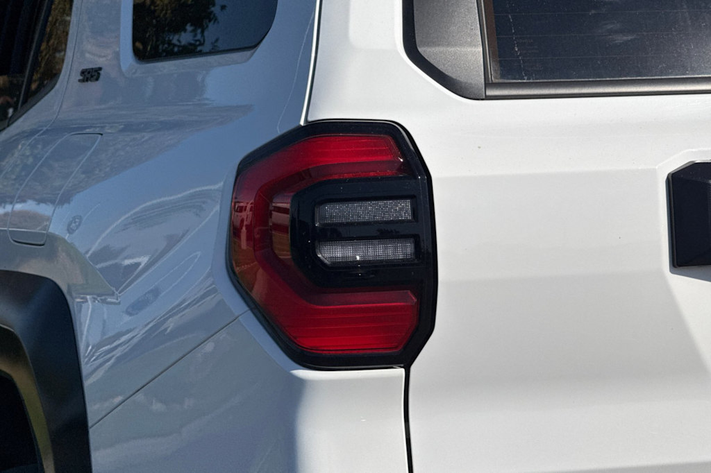 Thumbnail: 2025 Toyota 4Runner - 28