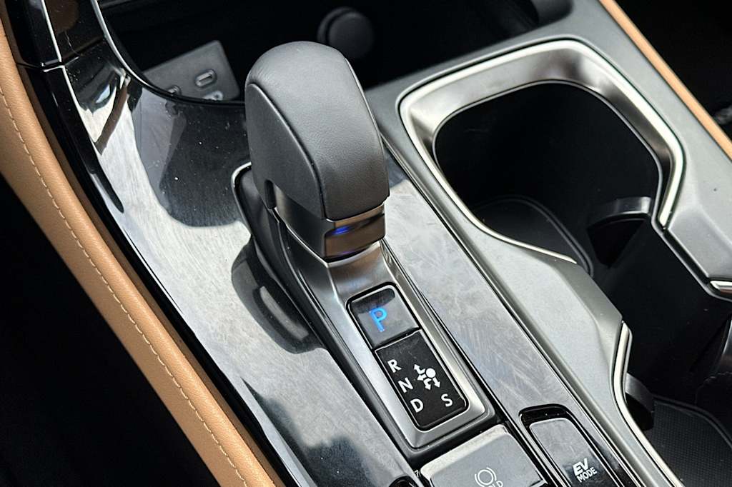 Thumbnail: 2025 Lexus ES - 13