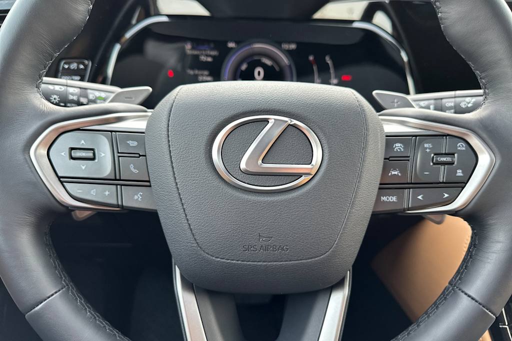 Thumbnail: 2025 Lexus ES - 26