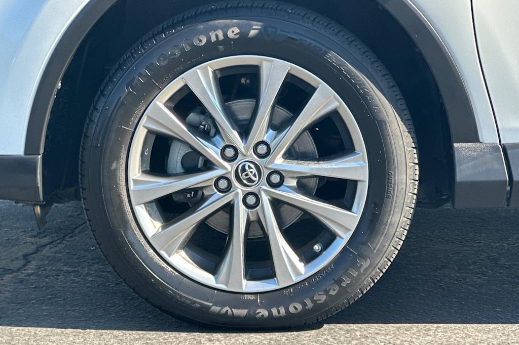 Thumbnail: 2018 Toyota RAV4 - 7