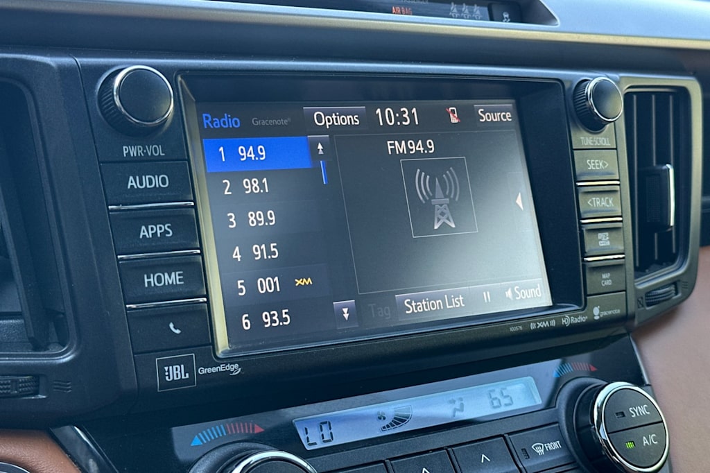Thumbnail: 2018 Toyota RAV4 - 12