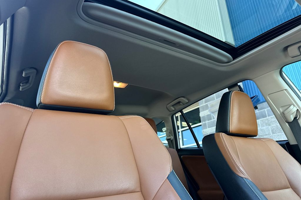 Thumbnail: 2018 Toyota RAV4 - 22