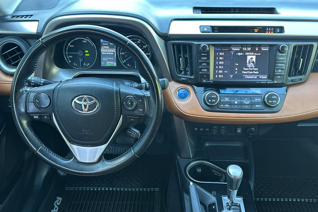 Thumbnail: 2018 Toyota RAV4 - 10