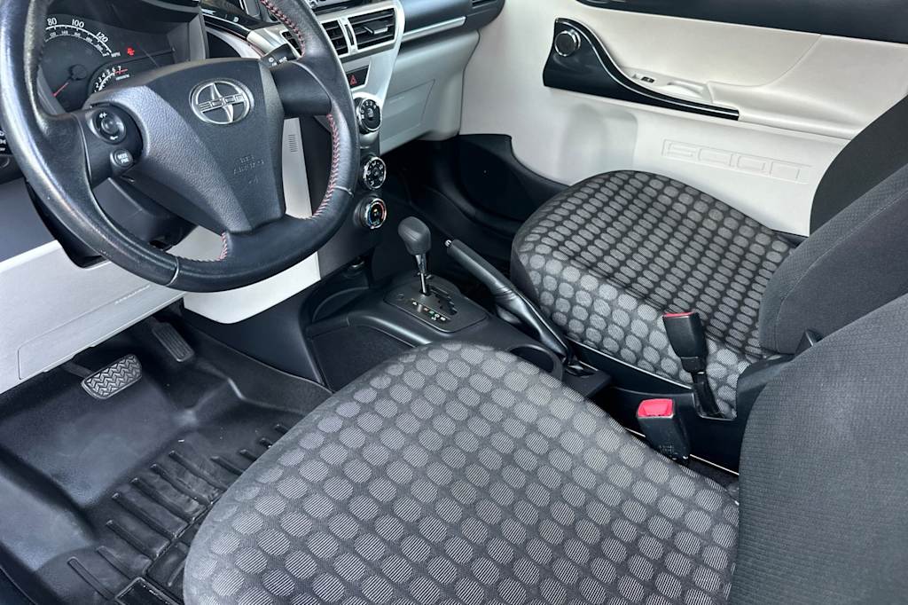 Thumbnail: 2013 Scion iQ - 10