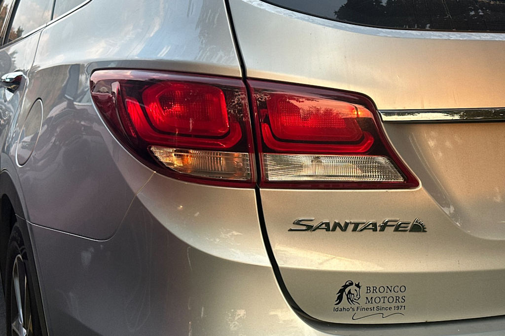 Thumbnail: 2017 Hyundai Santa Fe - 8